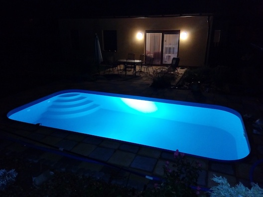 Ukázka osvětleného bazénu
