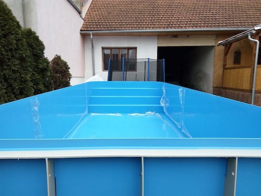 Modrý bazén